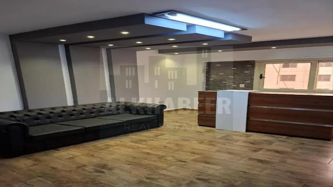 160 sqm Office Space with Meeting Room