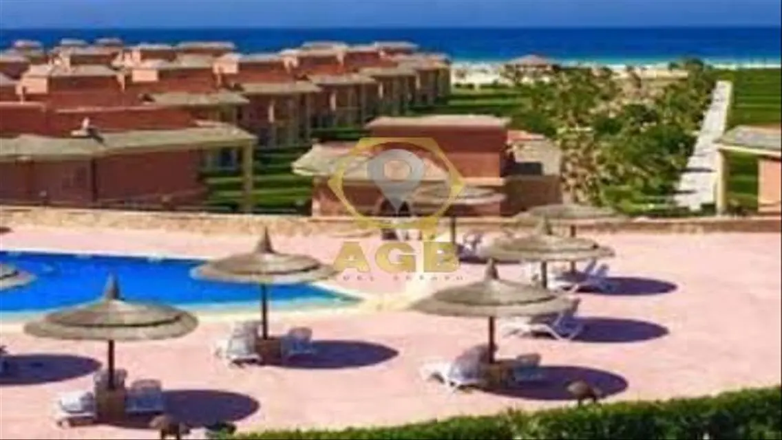 فيلا فاخرة للبيع بمساحة كبيرة وبسعر مغري