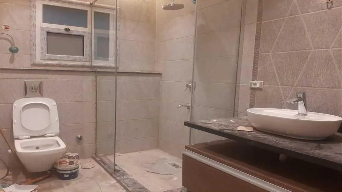 Luxury Apartment for Sale with Stunning Lake View