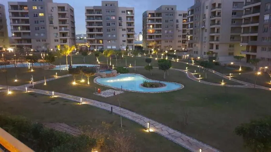 Luxury Apartment for Sale with Stunning Lake View