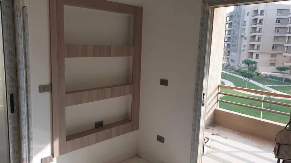 Luxury Apartment for Sale with Stunning Lake View