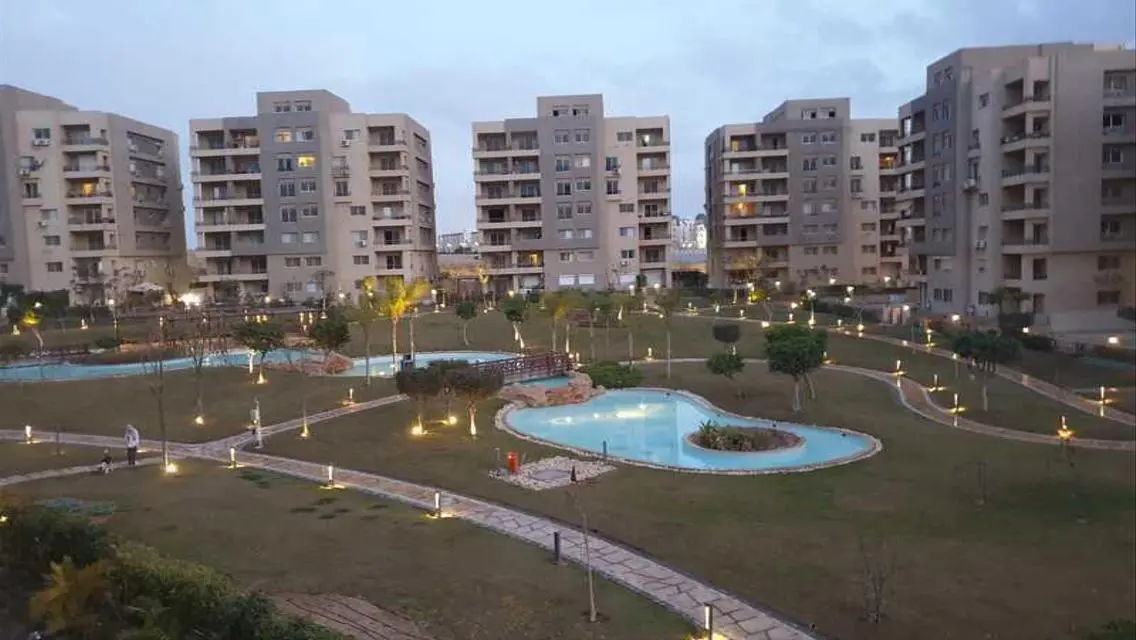 Luxury Apartment for Sale with Stunning Lake View