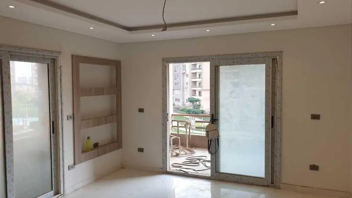 Luxury Apartment for Sale with Stunning Lake View