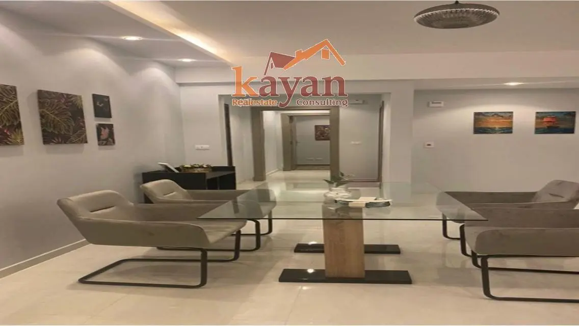Luxurious 155 sqm Apartment in a Prime Location