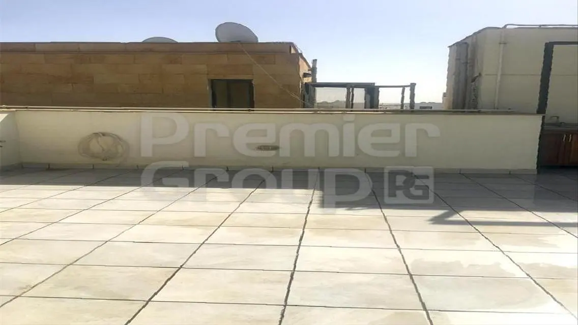 شقة رائعة للإيجار بمساحة 500 متر في منطقة مميزة