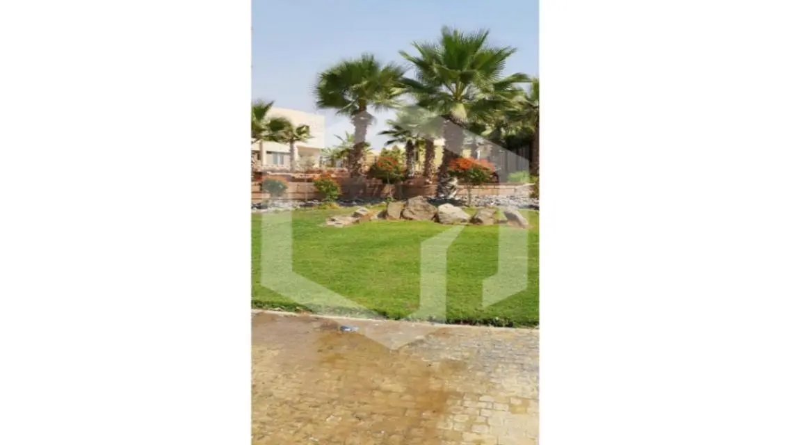 Luxury Apartment with 650 Square Meters, Private Garden and Pool
