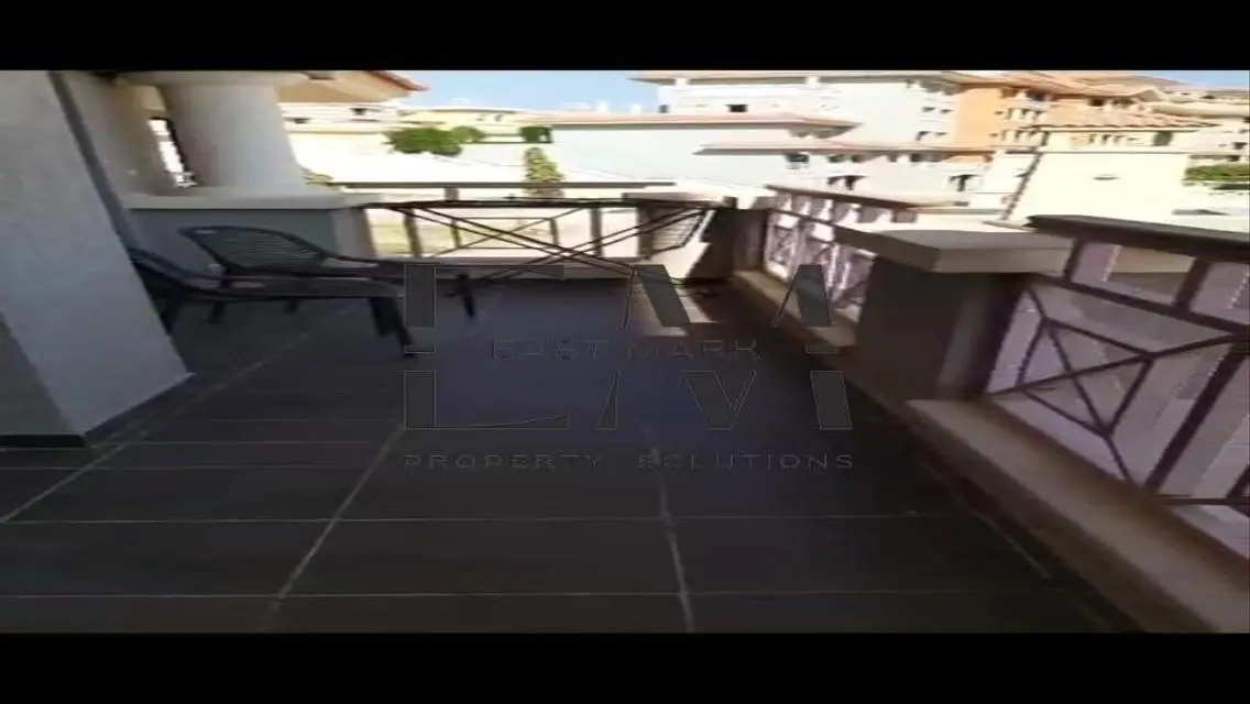 شقة فاخرة للبيع بمساحة واسعة بسعر مميز