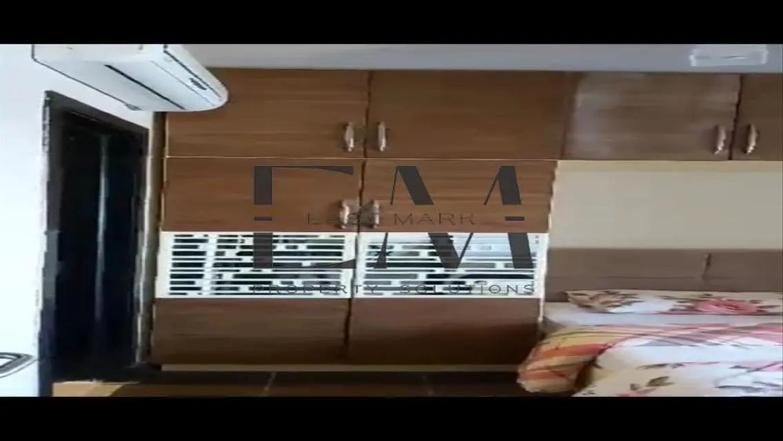 شقة فاخرة للبيع بمساحة واسعة بسعر مميز