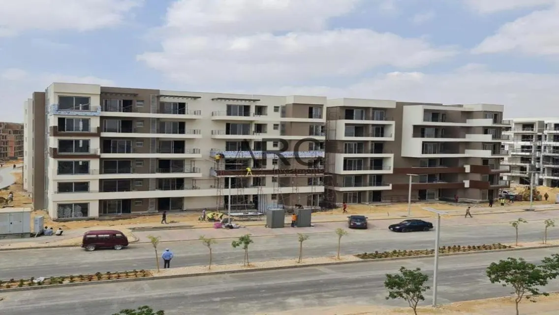 Luxury Apartment with Spacious Layout and Stunning Views