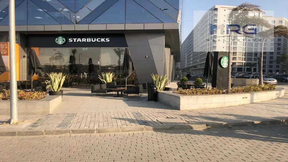 شقة فاخرة للبيع بموقع متميز
