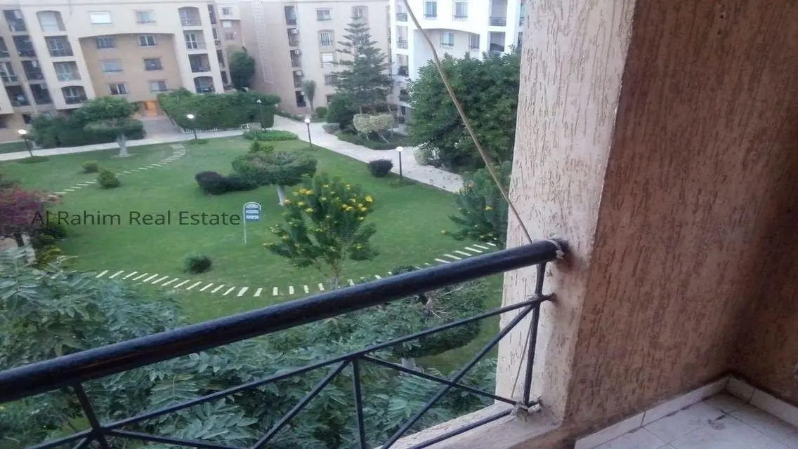 شقة مميزة للبيع في موقع رائع