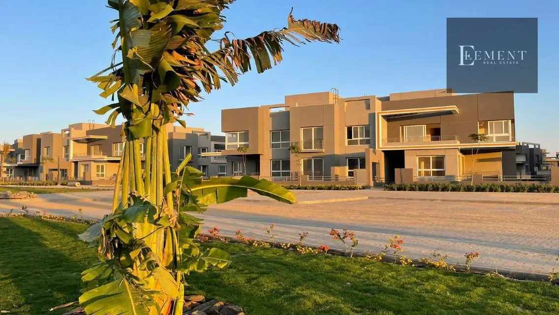 Luxury Villa for Sale with Private Pool and Garden in a Prime Location