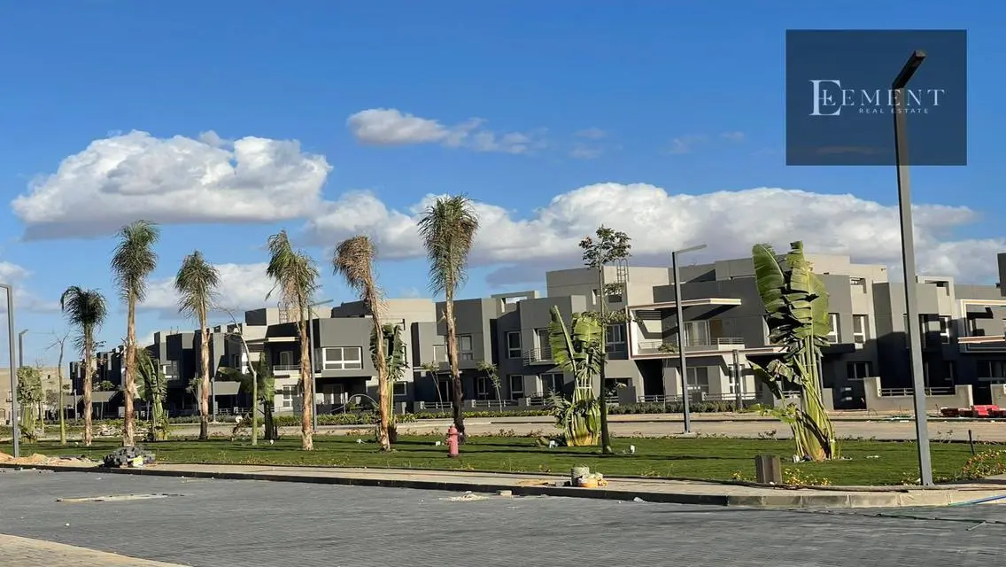Luxury Villa for Sale with Private Pool and Garden in a Prime Location