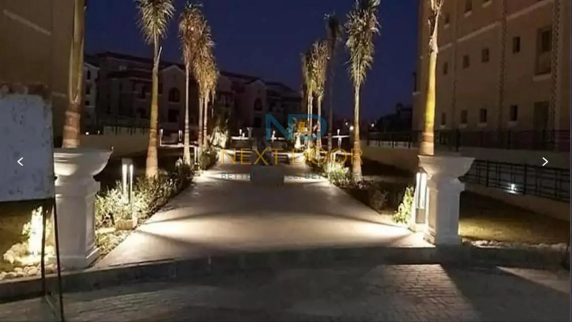 Luxury Apartment with Landmark View