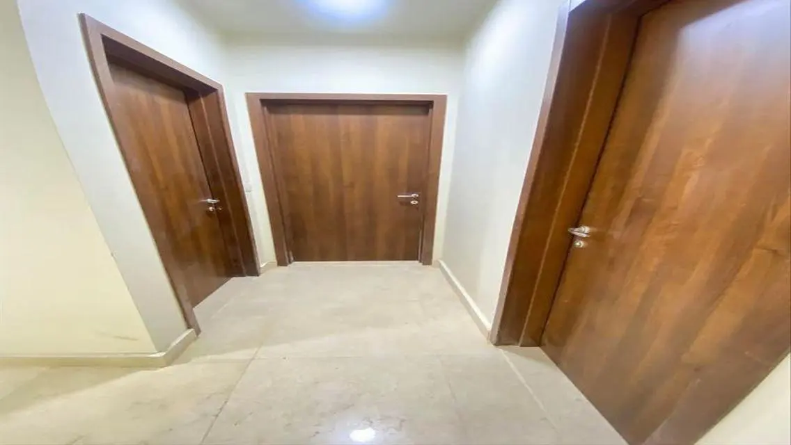 شقة فاخرة للبيع بمساحة واسعة