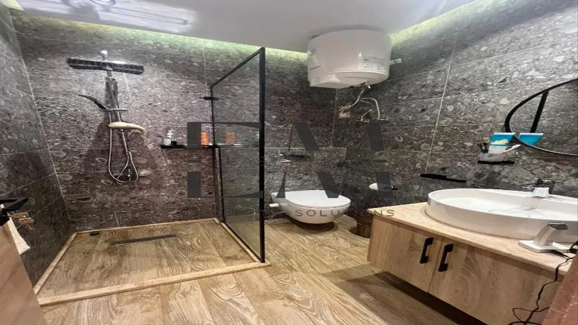 Stunning Apartment - 188 sqm