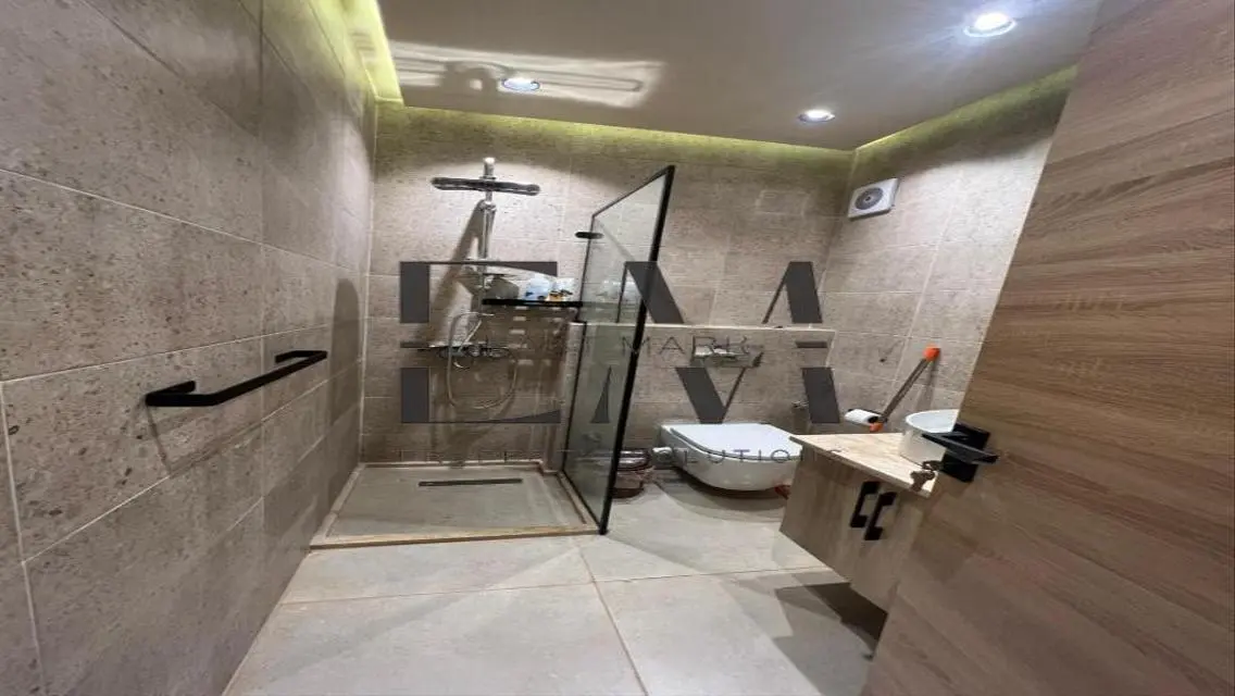 Stunning Apartment - 188 sqm