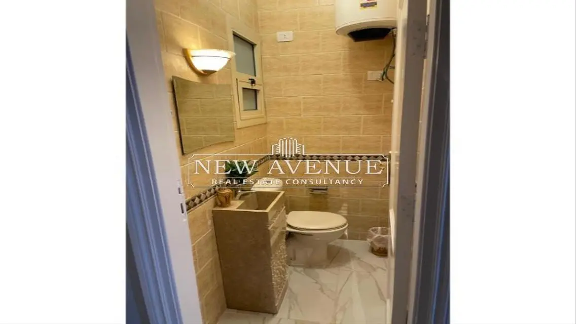 Luxury Apartment with Private Garden and Study
