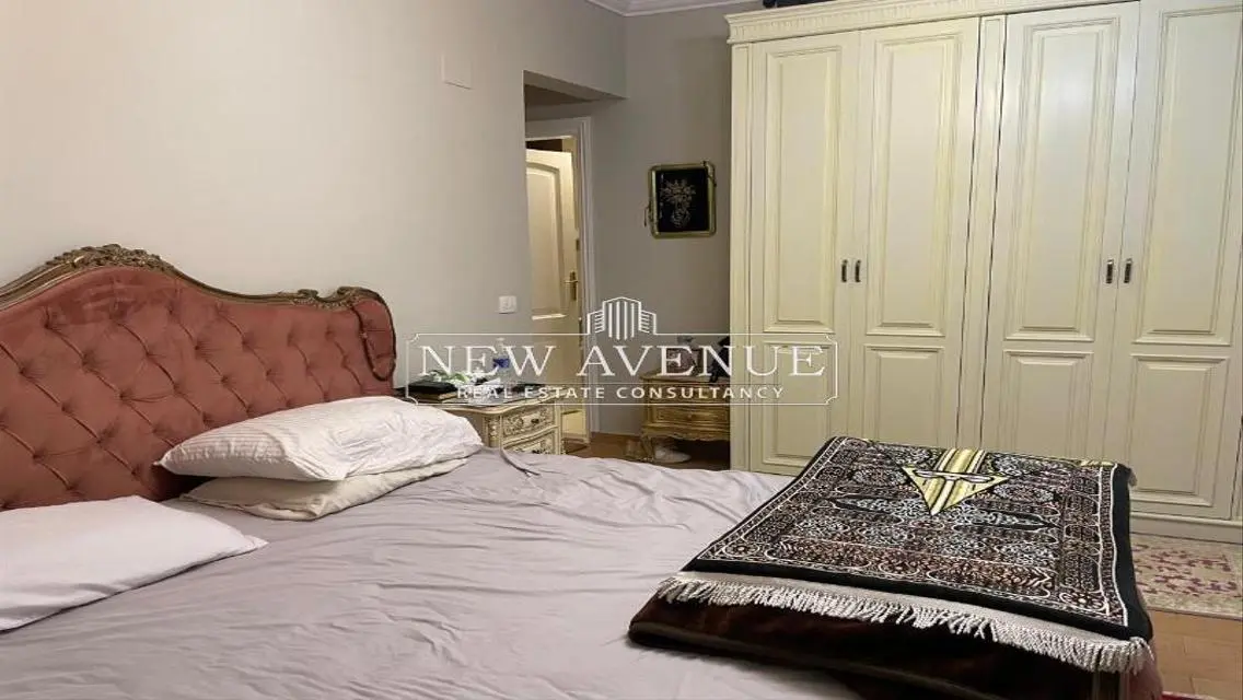 Luxury Apartment with Private Garden and Study