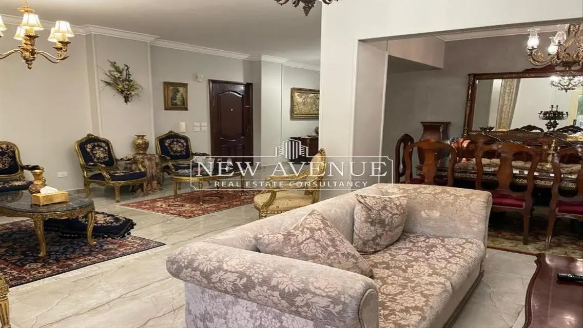 Luxury Apartment with Private Garden and Study