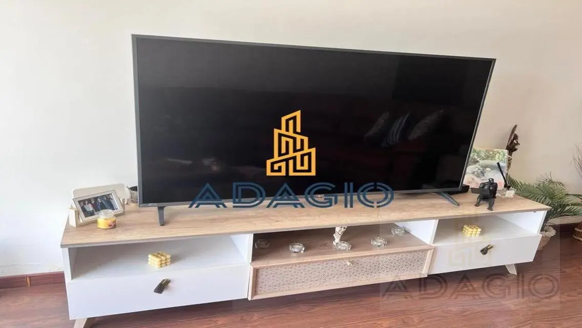 تاون هاوس مفروش بالكامل للإيجار في أليجريا