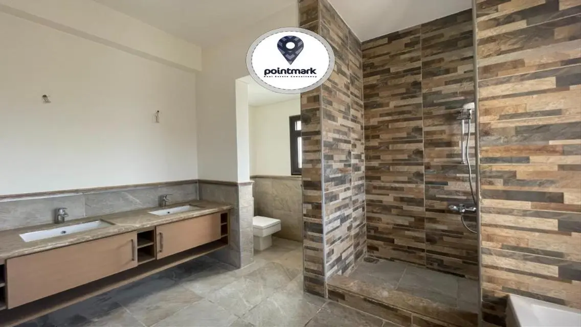 Luxury Villa for Sale with Garden and Pool