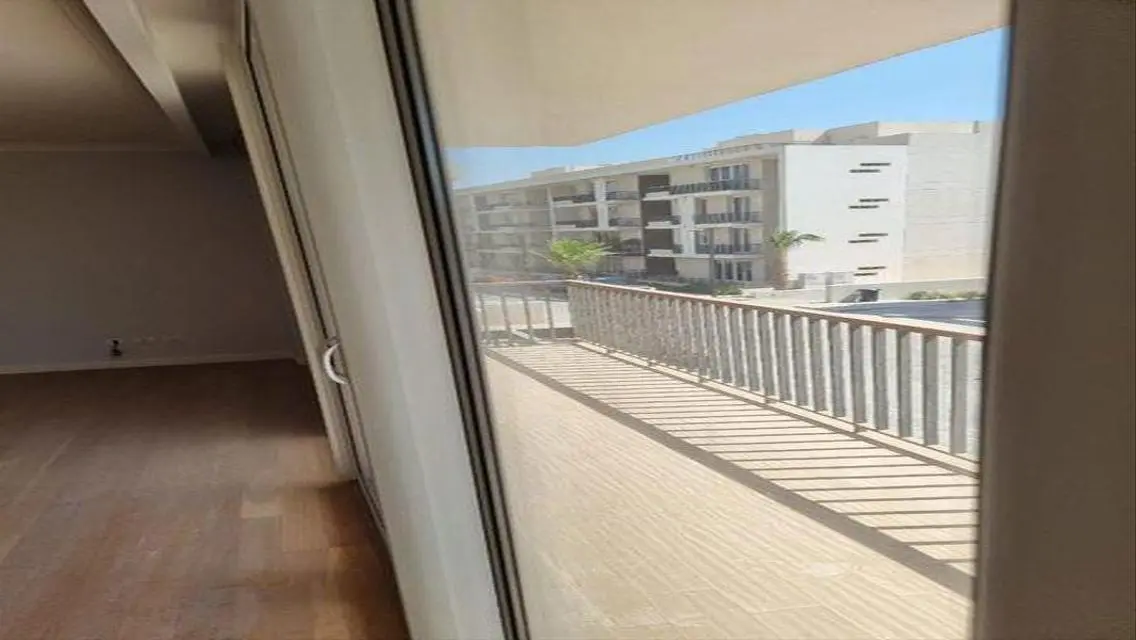 Luxury Apartment for Sale - 212 sqm in a Prime Location