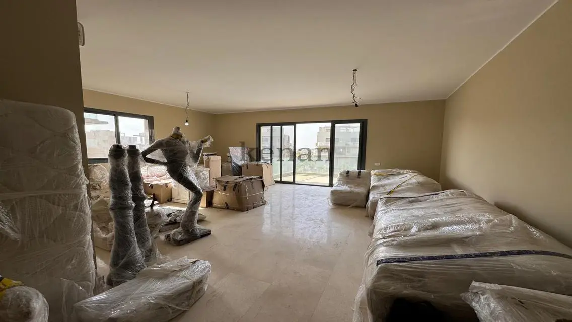 Luxury Apartment for Sale - 1200 sqm at 60000