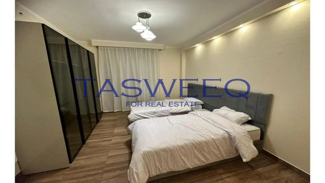 شقة مذهلة بمساحة 250 متر مع إطلالة رائعة