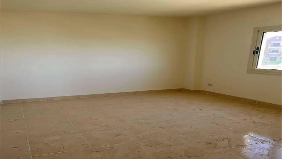 شقة فاخرة مع شرفة مطلة على بحيرات