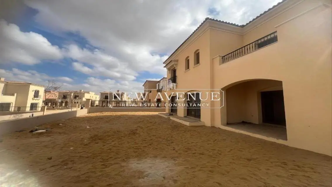 Luxury Apartment with Stunning Views and Private Garden