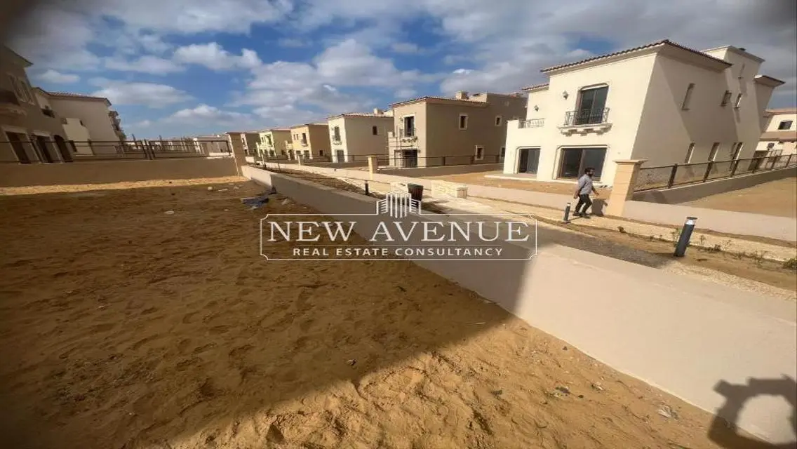 Luxury Apartment with Stunning Views and Private Garden