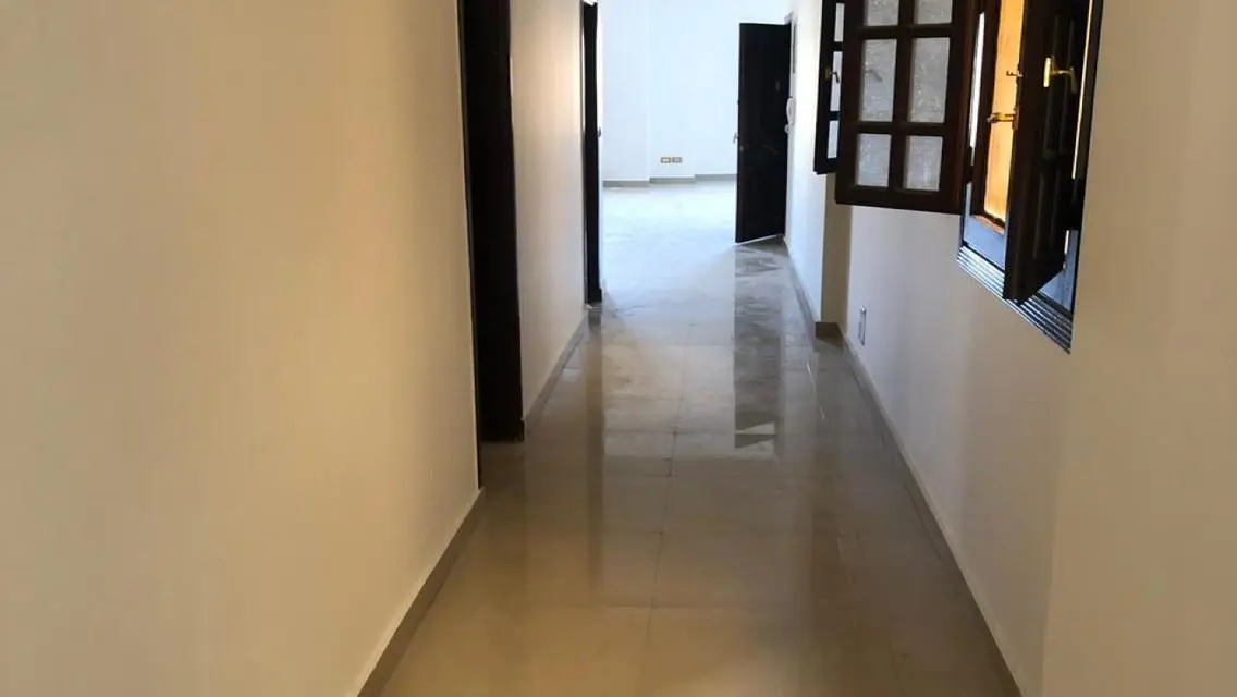 شقة مميزة بمساحة 225 متر