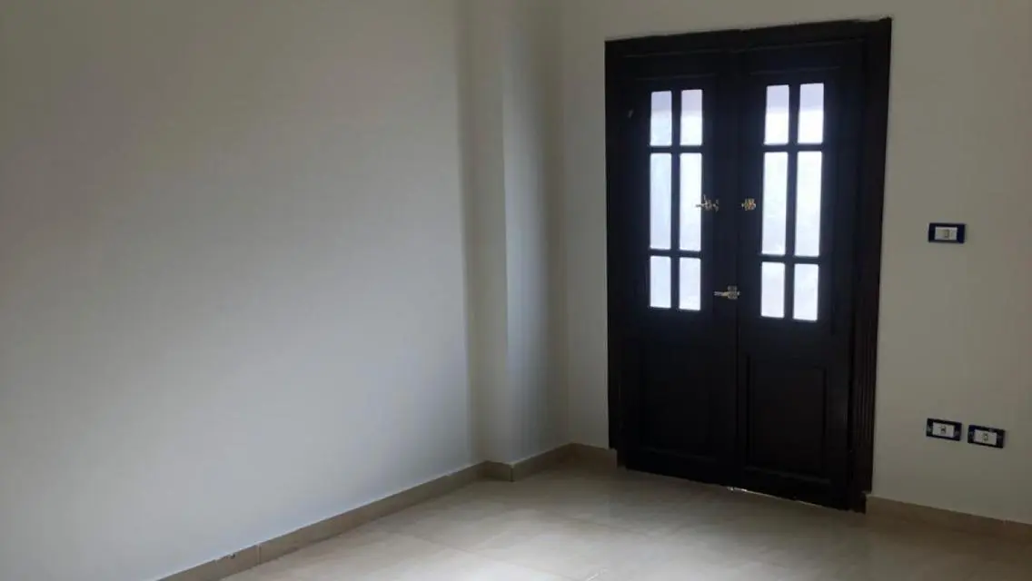 شقة مميزة بمساحة 225 متر