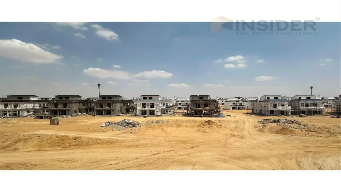 فيلا فاخرة مع حديقة خاصة في موقع متميز