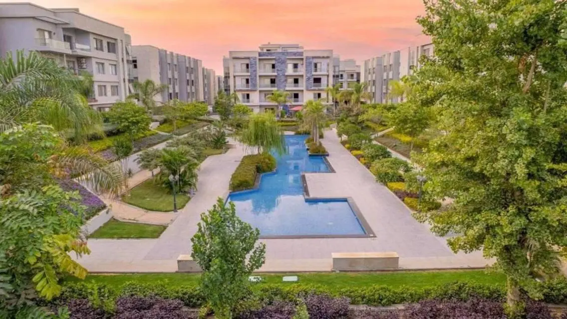 Luxury Apartment for Rent in Galleria Residence