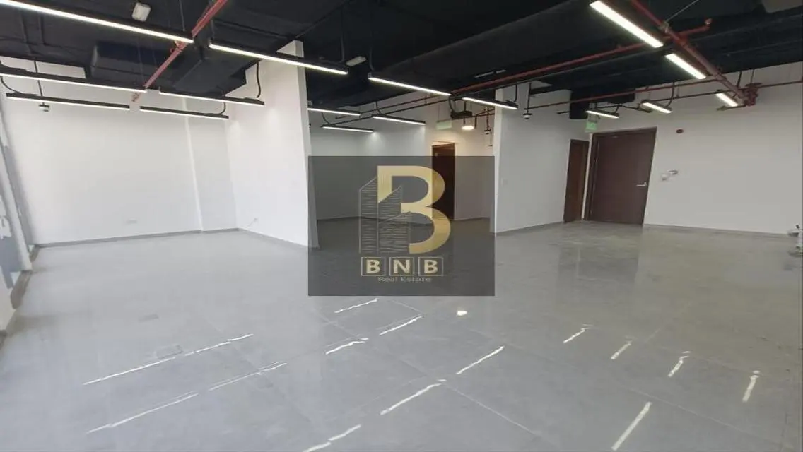 Prime Investment Opportunity: 1450 sqm Office Space
