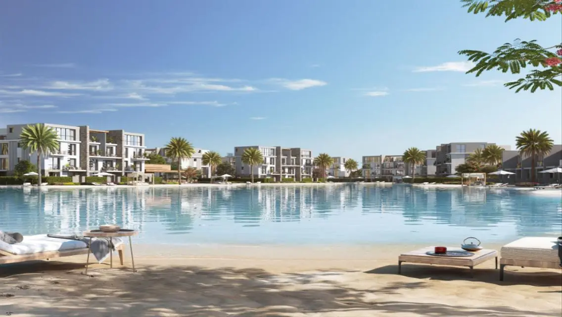 Luxury Home in Silver Sands with Full Amenities