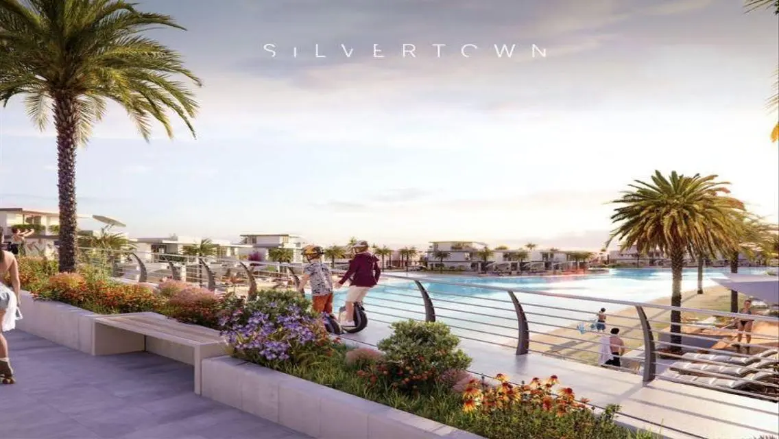 Luxury Home in Silver Sands with Full Amenities
