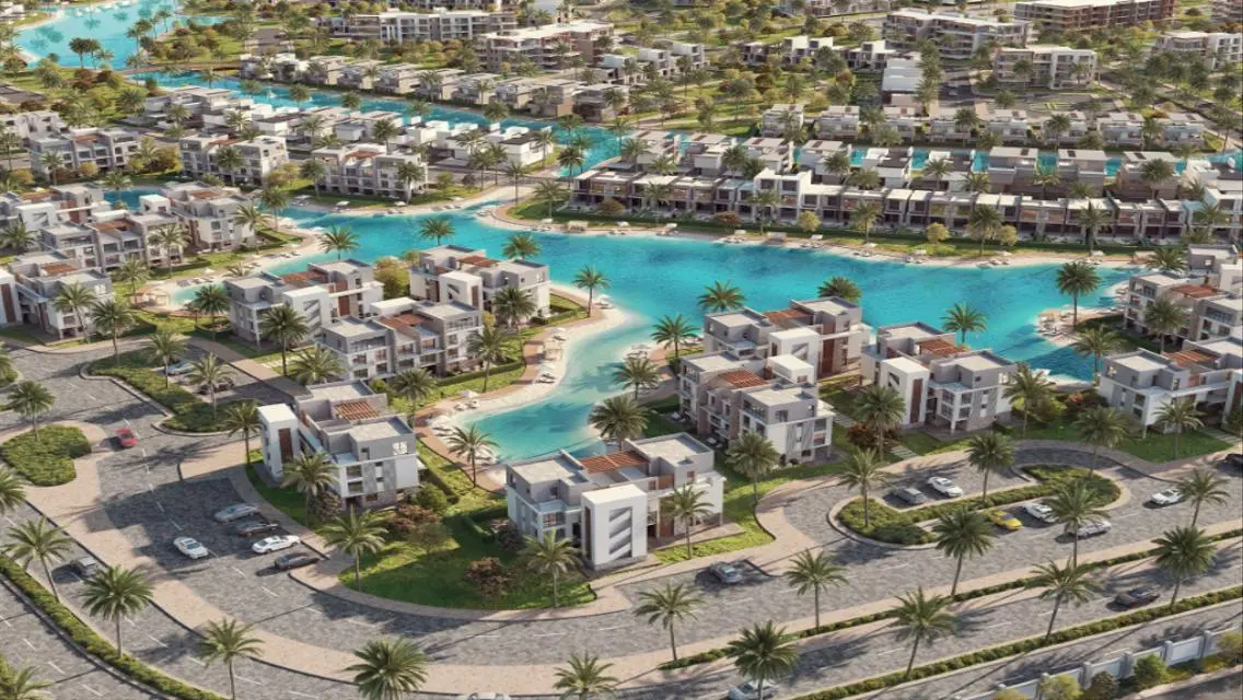 Luxury Home in Silver Sands with Full Amenities