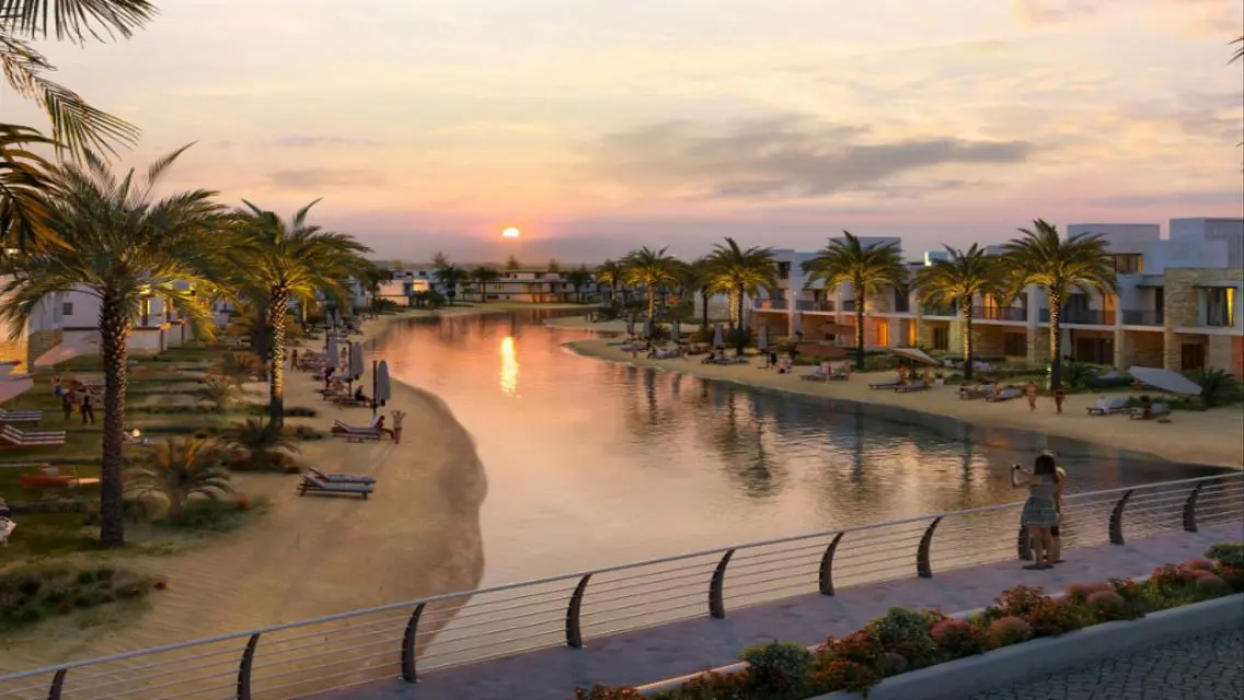 Luxury Home in Silver Sands with Full Amenities
