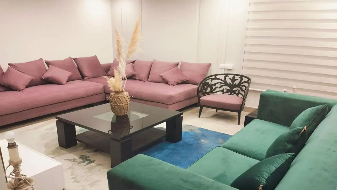 Luxury Apartment for Sale with Amazing Lake Views