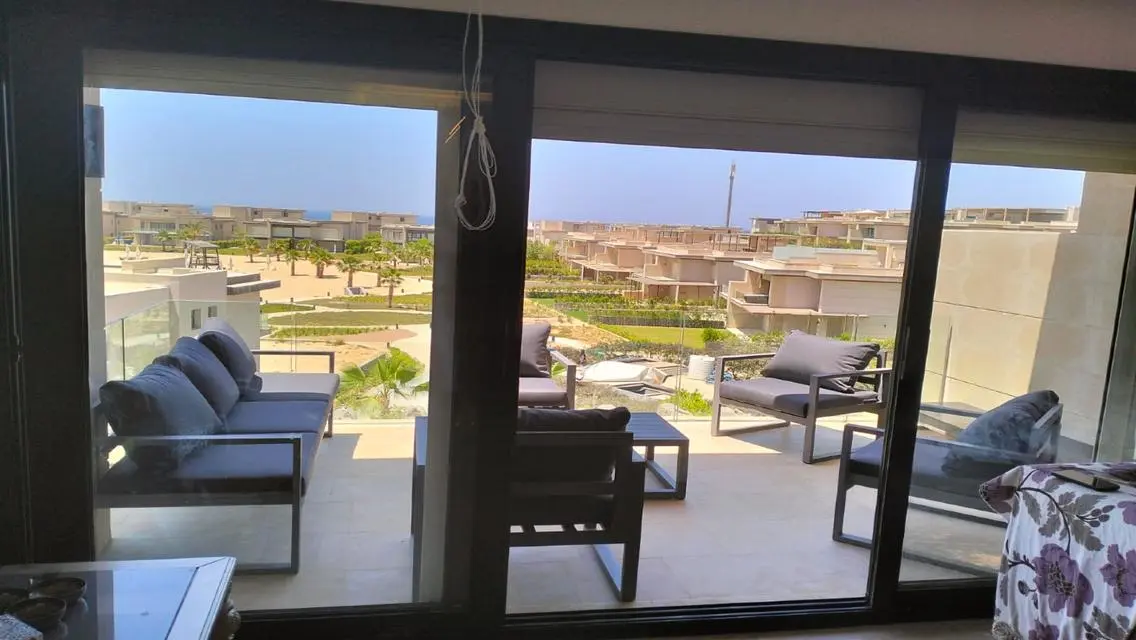 Luxury Apartment for Sale with Amazing Lake Views