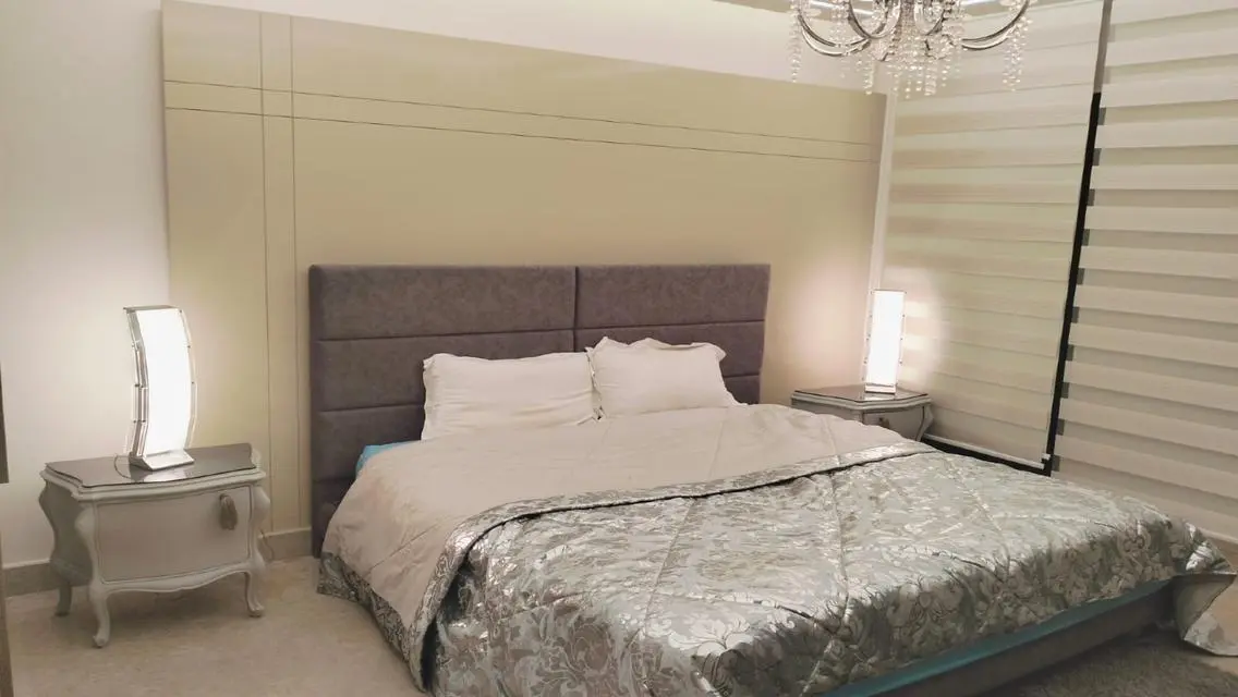 Luxury Apartment for Sale with Amazing Lake Views
