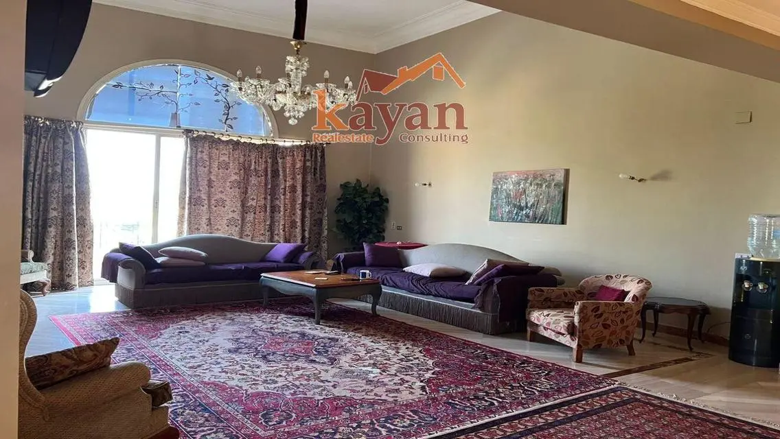 Luxury Villa with Private Garden and Pool