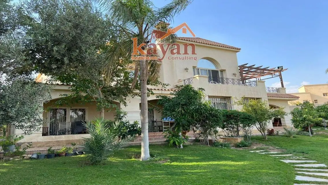 Luxury Villa with Private Garden and Pool
