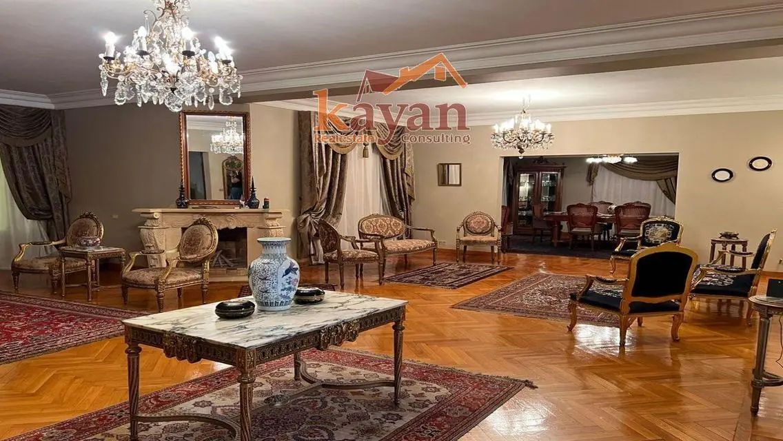 Luxury Villa with Private Garden and Pool
