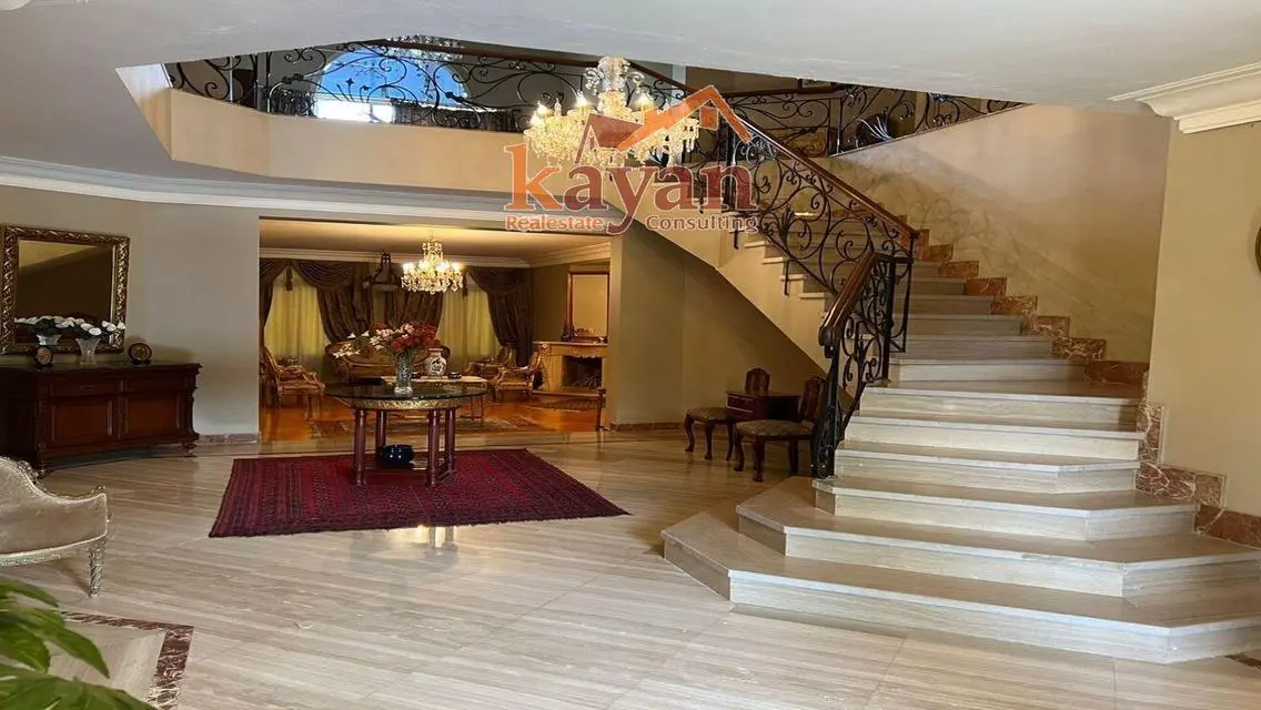 Luxury Villa with Private Garden and Pool