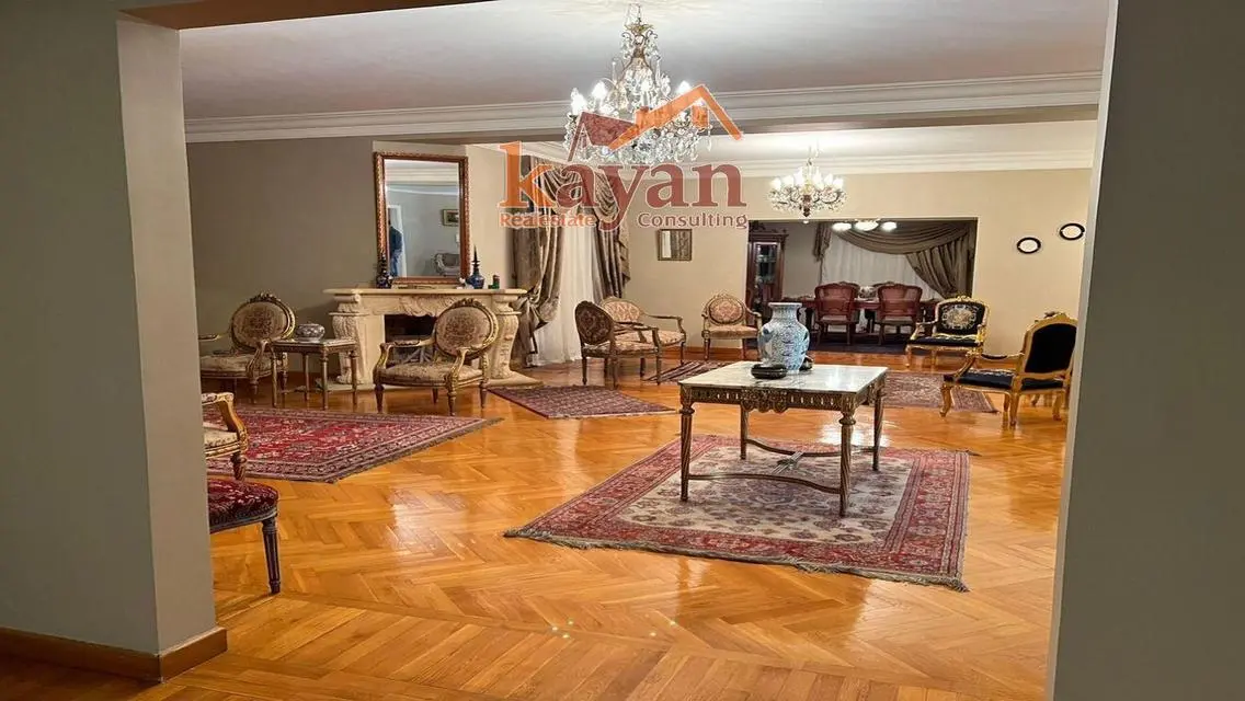 Luxury Villa with Private Garden and Pool
