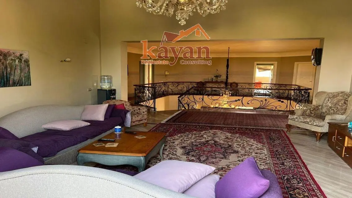 Luxury Villa with Private Garden and Pool